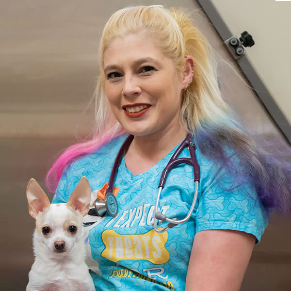 Kimberly Berry, Bellevue Registered Veterinary Technician